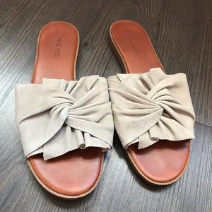 Sz 8 Nine West suede slides